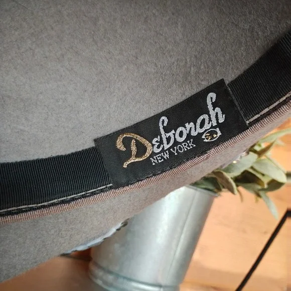 Vintage Deborah New York 70s Gray Satin Bow Wool Sequins  display picture 2